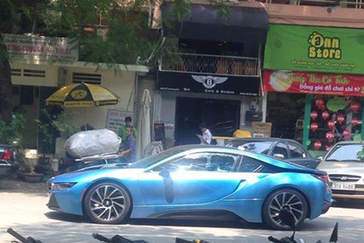 Soi sieu xe BMW i8 tien ty cua thieu gia U18 Ha Noi-Hinh-3